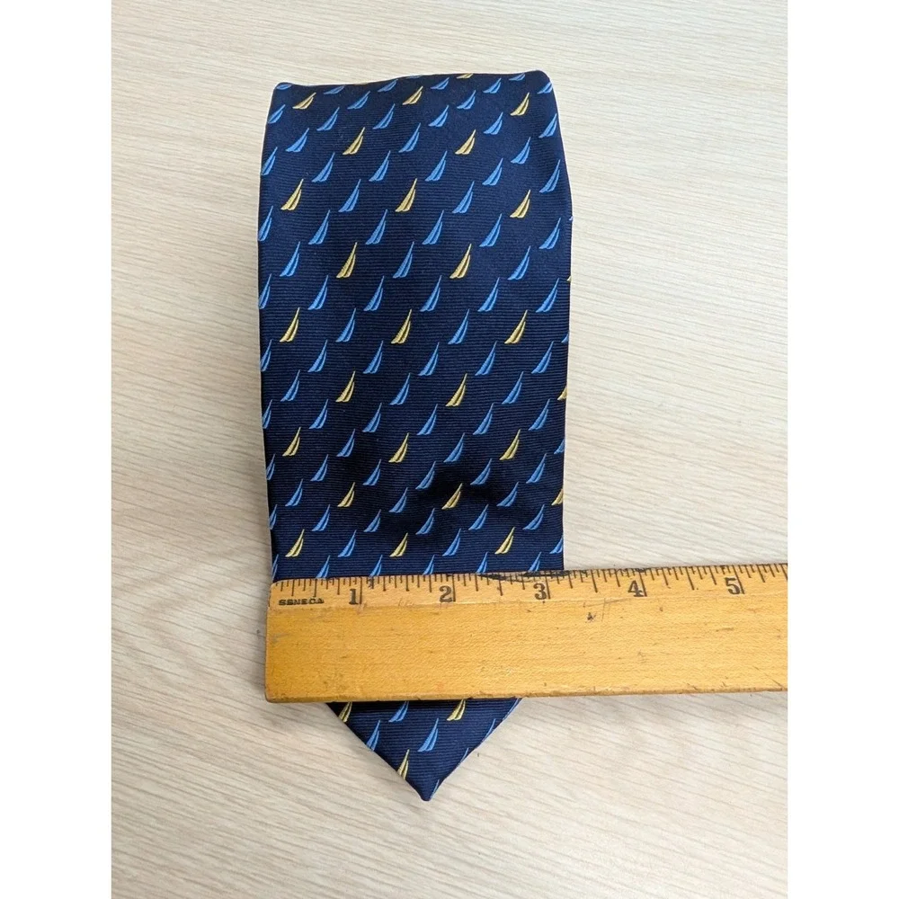 Nautica Men's Silk Necktie J Class Allover Classic Small‎ Sailboats Blue Yellow